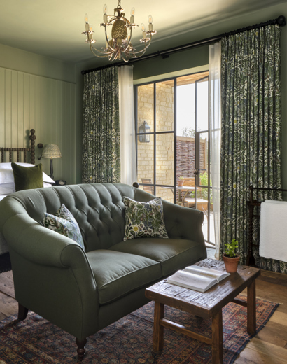 Field Luxe Rooms at THE PIG-in the Cotswolds - Barnsley Village, Cirencester