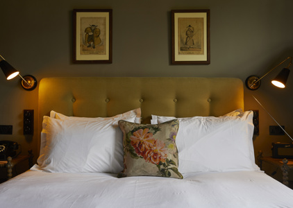 Snug Rooms at THE PIG-at Bridge Place - Garden of England, Kent