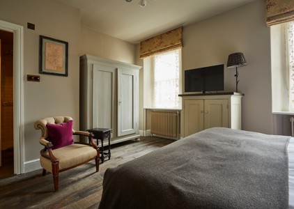 Snug Rooms at THE PIG-near Bath - The Mendip Hills, Somerset